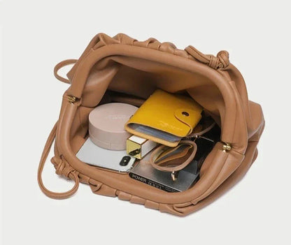 Kleine Pouch-Tasche Valentina